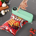 Wireless vacuum sealing machine